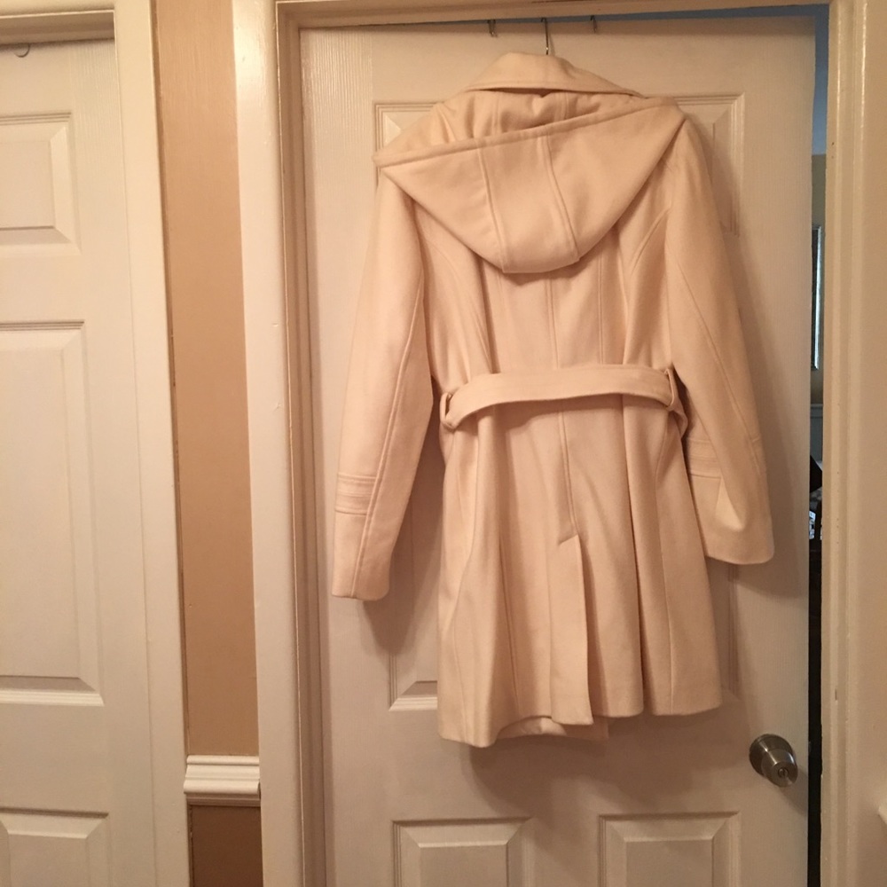 Michael Kors Cream Coat NWOT - Picture 3 of 3